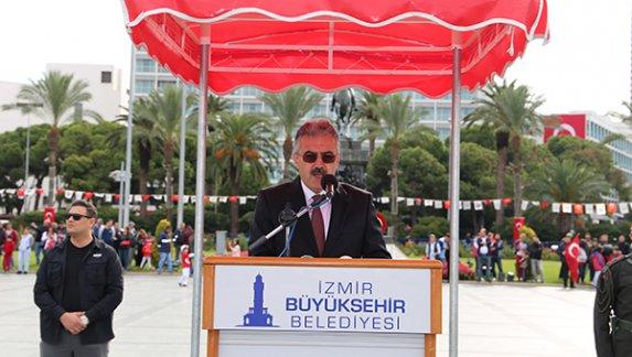 29 Ekim Cumhuriyet Bayramı İzmirde Coşkuyla Kutlandı
