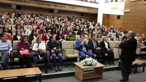 İzmir İl Milli Eğitim Müdürlüğü Rehber Öğretmenleri Akademisyen Yazar Sefer Darıcı ile Buluşturdu