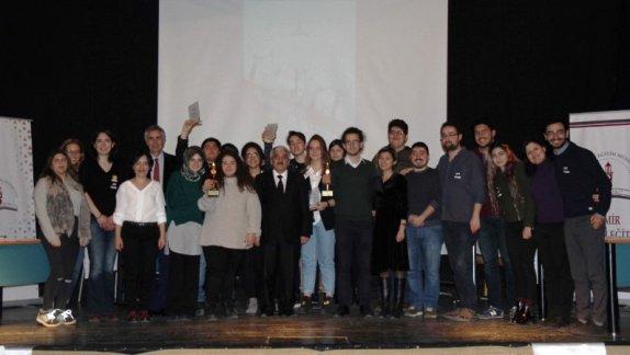 İzmir Liseler Arası Münazara Yarışması Sonuçlandı
