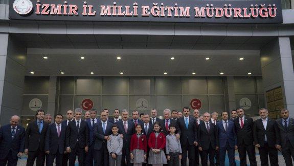 Milli Eğitim Bakanı İsmet Yılmaz İzmirde Etkinliklere Katıldı