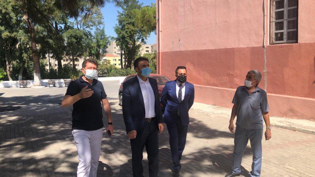 İzmir İl Milli Eğitim Müdürü Dr. Murat Mücahit Yentür, Konak İlçesinde Bulunan Okulları Ziyaret Etti