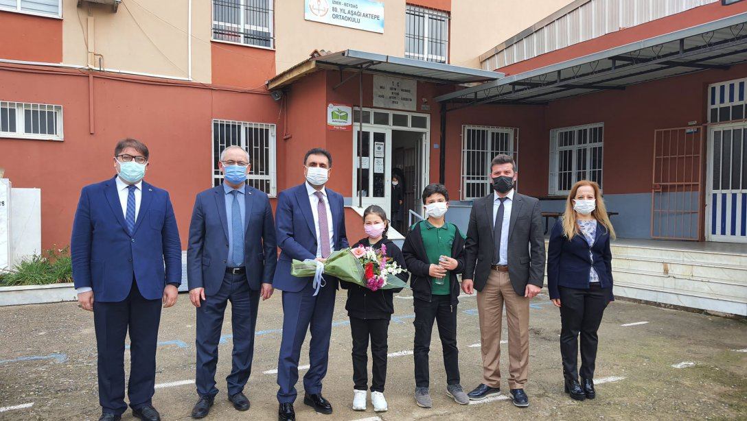 İzmir İl Milli Eğitim Müdürü Dr. Murat Mücahit Yentür İlçe Ziyaretlerine Devam Ediyor