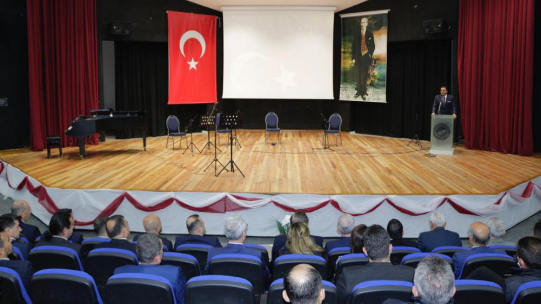 İzmir İl Milli Eğitim Müdürlüğü 'Eğitim Yöneticisi Geliştirme Programı (YÖGEP)' Eğitimleri Başladı