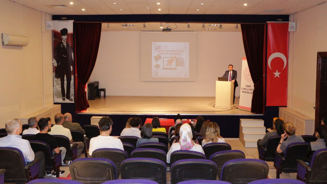 İzmir İl Milli Eğitim Müdürlüğünden Coğrafya Öğretmenlerine Yönelik Eğitim