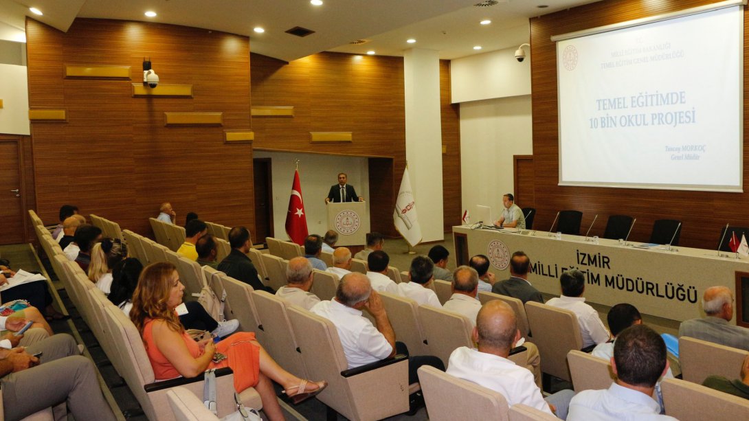 İzmir İl Milli Eğitim Müdürlüğünde ''Temel Eğitimde 10.000 Okul Projesi'' Kapsamında Toplantı Gerçekleştirildi