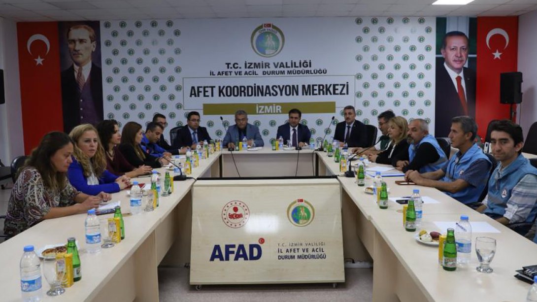 İzmir İl Milli Eğitim Müdürlüğü ve İl Afet ve Acil Durum Müdürlüğü (AFAD) Bir Araya Geldi
