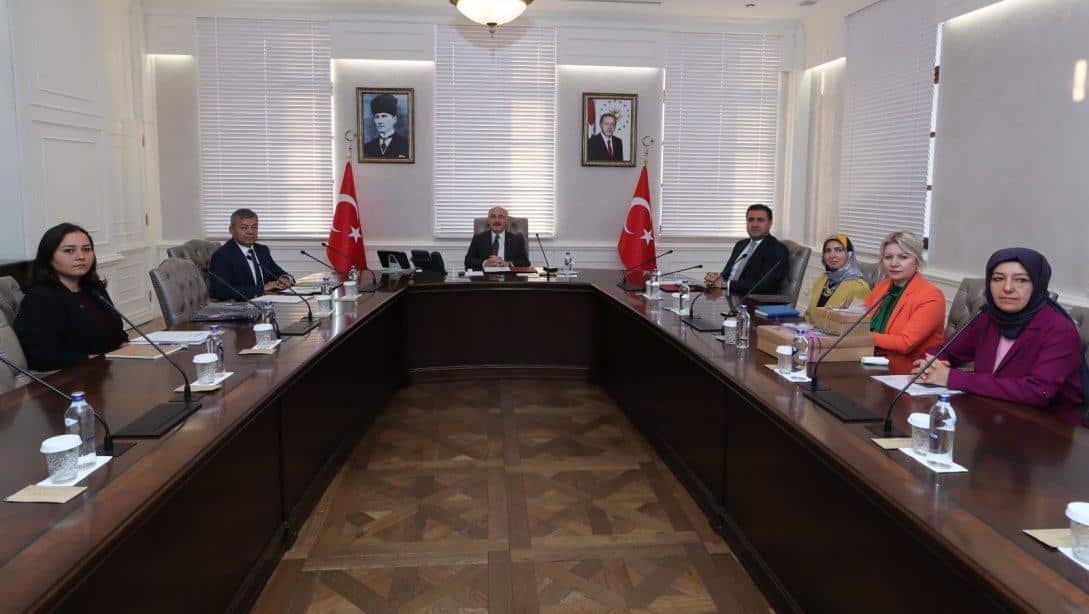İzmir İl Milli Eğitim Müdürlüğü ile İl Tarım ve Orman Müdürlüğü Arasında İşbirliği Protokolü İmzalandı
