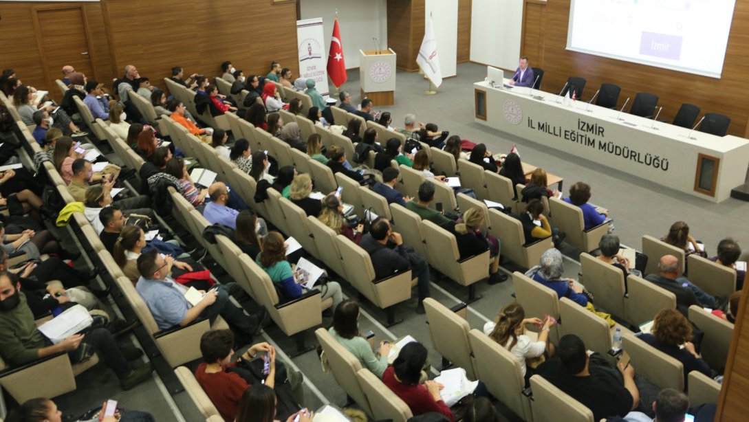 İzmir İl Milli Eğitim Müdürlüğünde TÜBİTAK 2204 A -2204 B Projeleri Başvuru ve Yazım Süreci Bilgilendirme Toplantıları Yapıldı