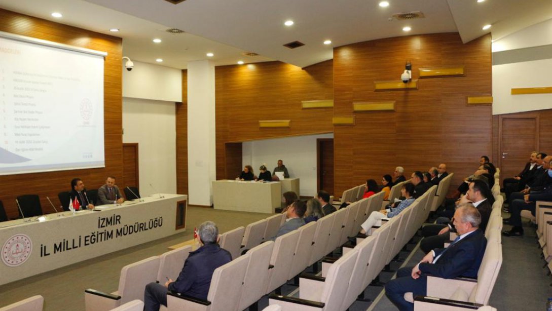 İzmir İl Milli Eğitim Müdürlüğünde Hayat Boyu Öğrenme Kurumları Müdürleri İle Toplantı Yapıldı