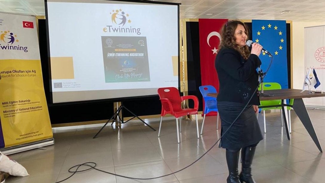 Türkiye'de İlk Defa Yerel eTwinning Hackathon İzmir'de Yapıldı