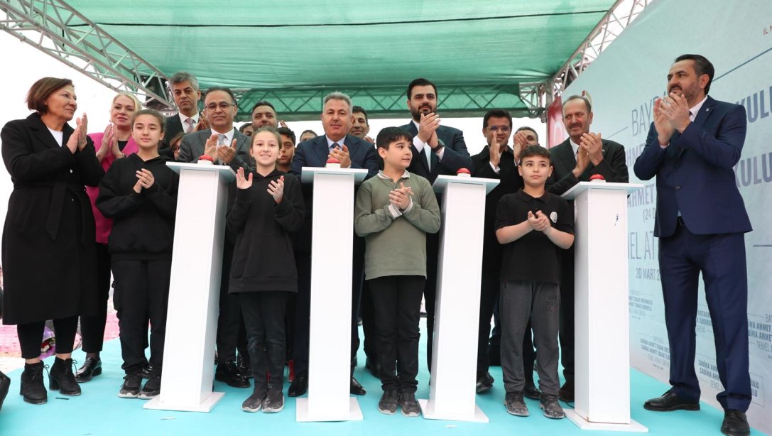 Bayraklı'da İki Okulun Temel Atma Töreni Gerçekleşti