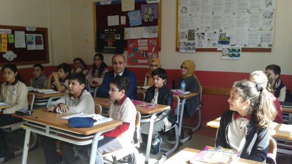 İzmir İl Milli Eğitim Müdürü Ömer YAHŞİ Bergama´da İncelemelerde Bulundu