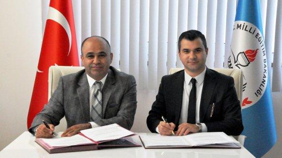 İzmir İl Millî Eğitim Müdürlüğü ve ISE World arasında Şehrini Tanıt Hayaline Uç Projesi Protokolü İmzalandı