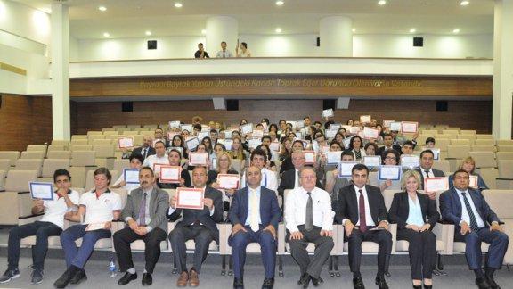 İzmir İl Milli Eğitim Müdürü Ömer YAHŞİ, TÜBİTAK Araştırma Proje Yarışmaları İzmir Finalistleri İle Buluştu