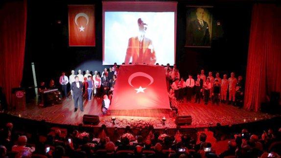 Büyük Önder Mustafa Kemal Atatürk, Ölümünün 79. Yıldönümünde Tüm Yurtta Olduğu Gibi İzmir´de de Düzenlenen Törenlerle Anıldı