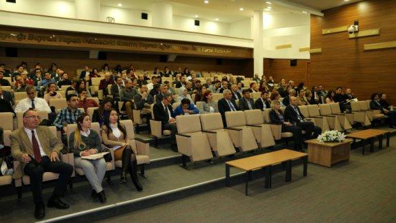 İzmir İl Milli Eğitim Müdürlüğü 2017 İZKA mali destek programları bilgilendirme toplantısı 15 Temmuz şehitleri salonunda yapıldı.