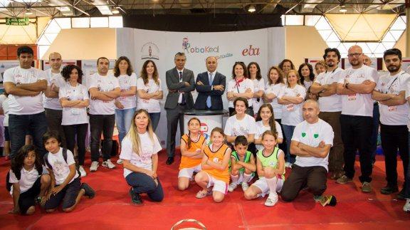 İzmir Milli Eğitim Müdürlüğünün Çocukları Yazılım, Bilişim ve Teknoloji ile Yakınlaştıran RoboKod-Robotik ve Kodlama Şenliği açıldı