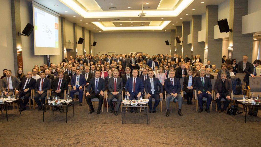 Milli Eğitim Bakanı Sayın Ziya Selçuk İzmirde