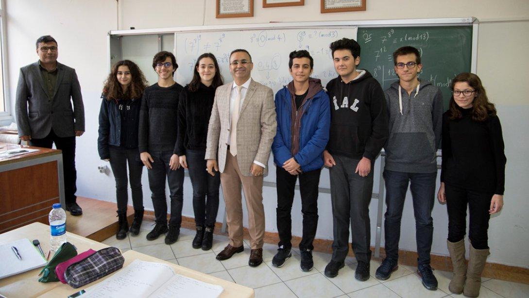 İzmir İl Milli Eğitim Müdürlüğü TÜBİTAK Bilim Olimpiyatlarına Hazırlanıyor
