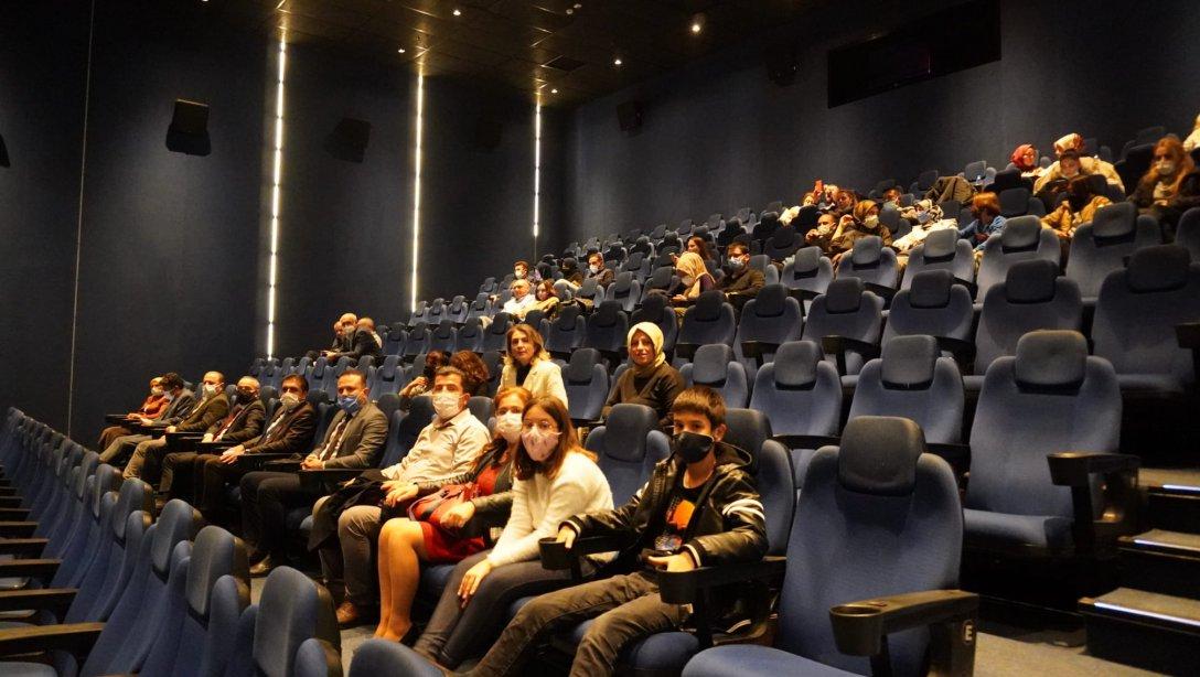 24 Kasım Öğretmenler Günü Etkinlikleri 'Akif' Filmi ile Devam Ediyor
