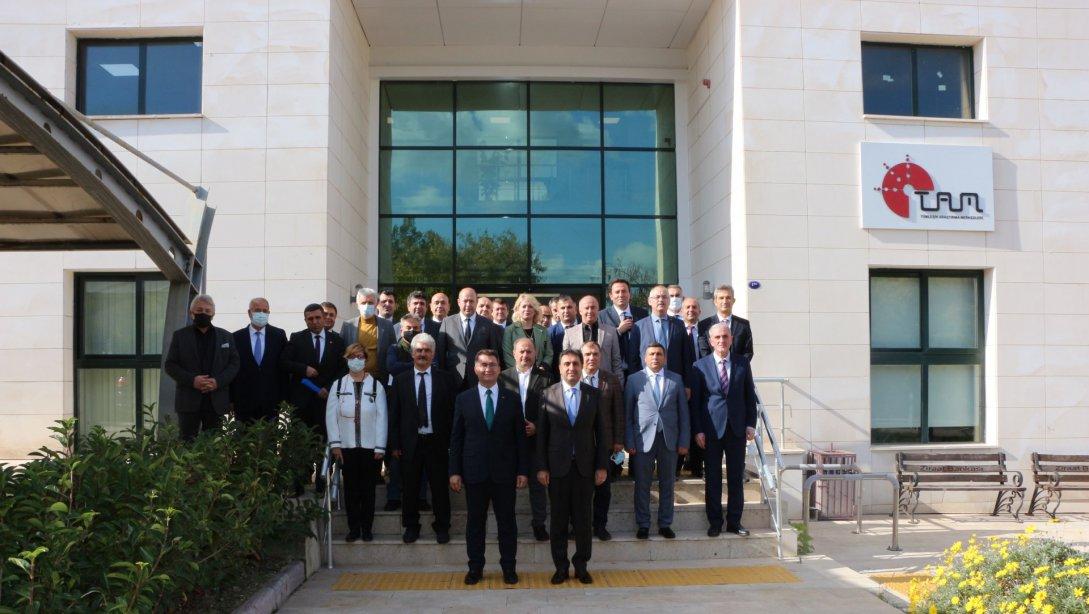 İzmir İl Milli Eğitim Müdürlüğü ile İzmir Yüksek Teknoloji Enstitüsü Arasında Değerlendirme Toplantısı Gerçekleştirildi