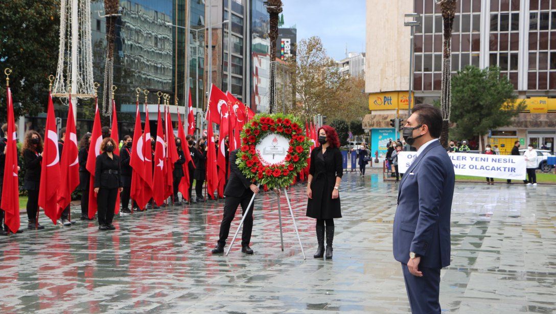 İzmir İl Milli Eğitim Müdürlüğü '24 Kasım Öğretmenler Günü'nü Kutladı