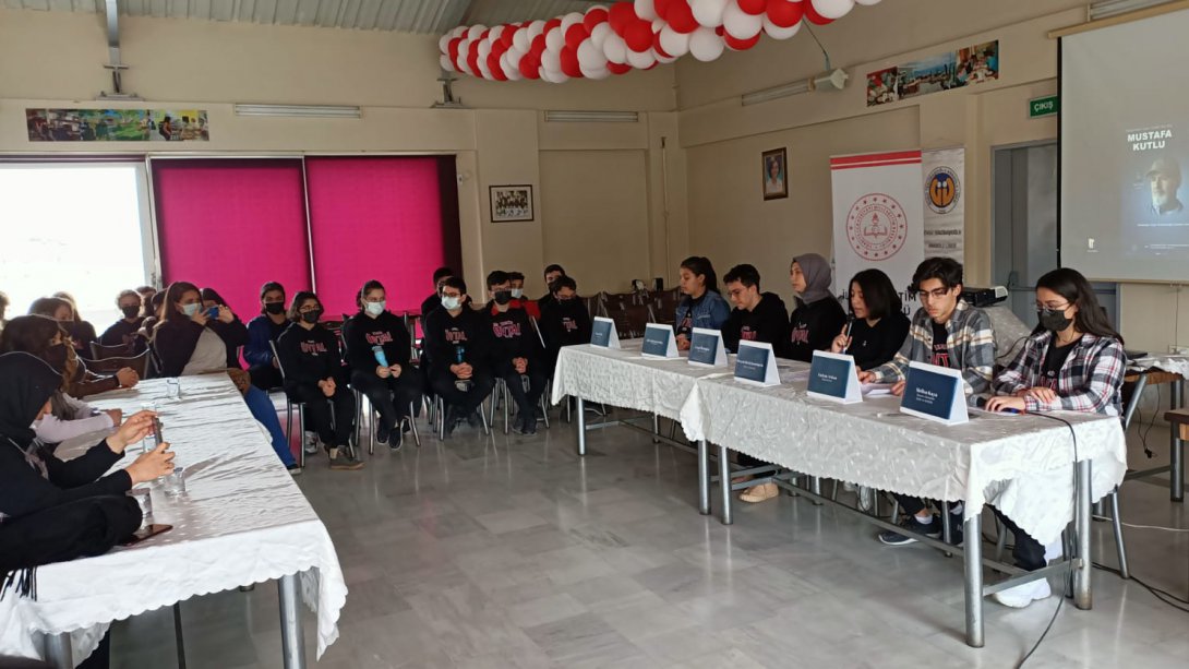Karabağlar Övgü Terzibaşıoğlu Anadolu Lisesi'nin Mustafa Kutlu Okul Paneli Gerçekleştirildi