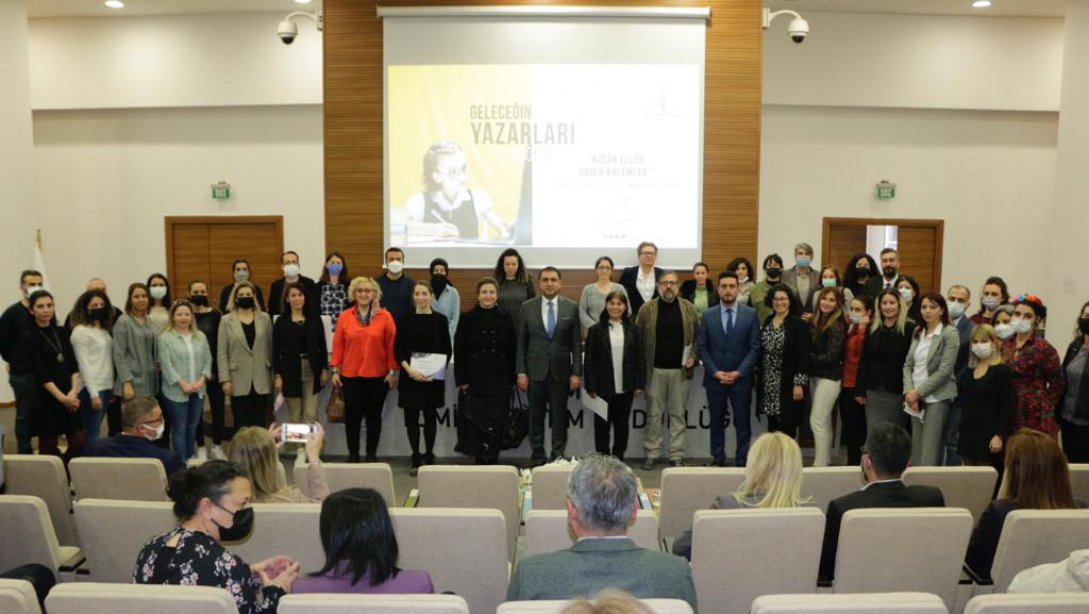 İzmir İl Milli Eğitim Müdürlüğünde 'Geleceğin Yazarları Proje Toplantısı' Gerçekleştirildi