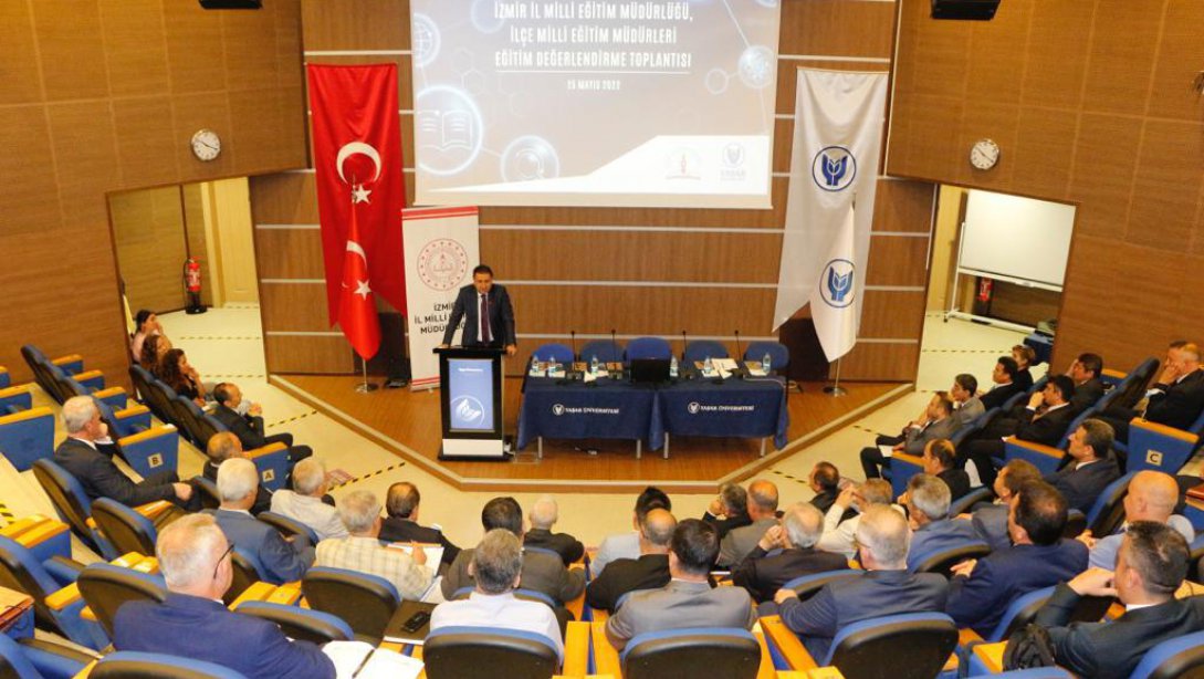 İzmir İl Milli Eğitim Müdürlüğü ile Yaşar Üniversitesi Arasında 'Eğitim Değerlendirme Toplantısı' Gerçekleştirildi