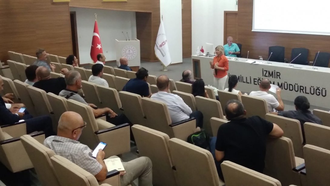 İzmir İl Milli Eğitim Müdürlüğünde YÖGEP Bilgilendirme Toplantısı Yapıldı