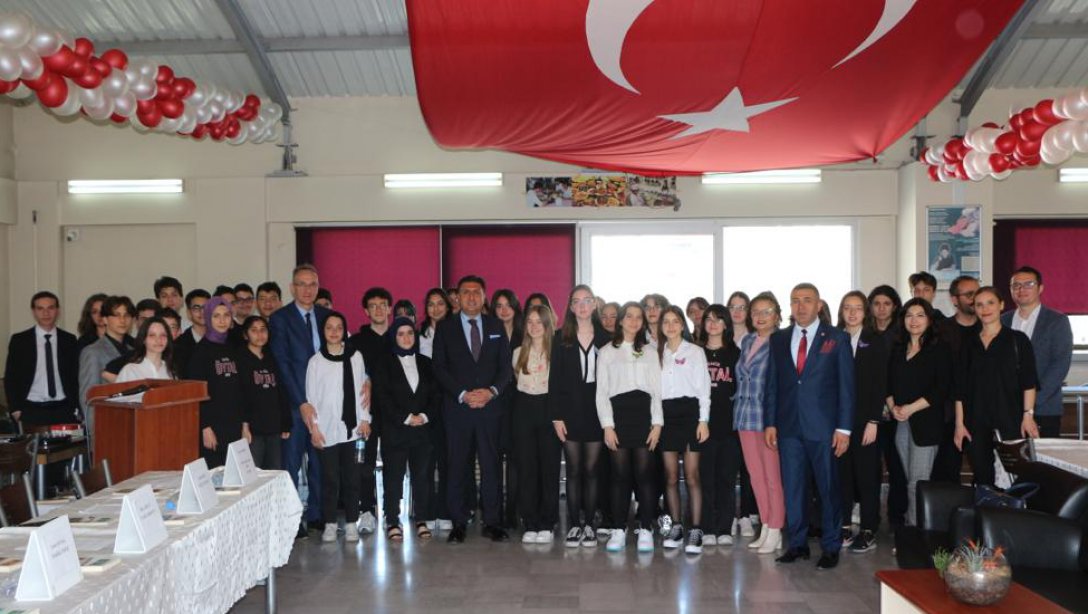 İzmir İl Milli Eğitim Müdürü Dr. Murat Mücahit Yentür Karabağlar Övgü Terzibaşıoğlu Anadolu Lisesinin Mustafa Kutlu Okul Paneline Katıldı