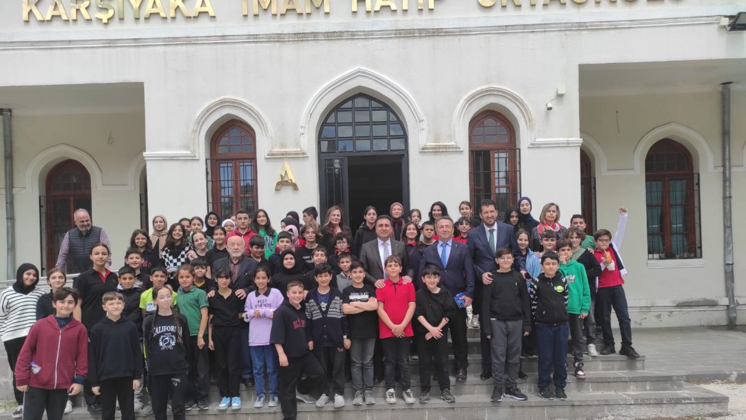 İl Milli Eğitim Müdürü Dr. Murat Mücahit Yentür, Karşıyaka İmam Hatip Ortaokulunda Açılış Programına Katıldı