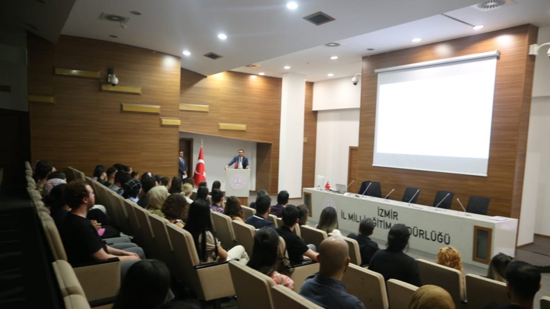 İzmir İl Milli Eğitim Müdürlüğünün Sözleşmeli Personellere Yönelik Seminerleri Devam Ediyor