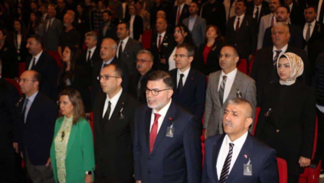 İzmir İl Milli Eğitim Müdürü Dr. Ömer Yahşi 10 Kasım Atatürk'ü Anma Programına Katıldı