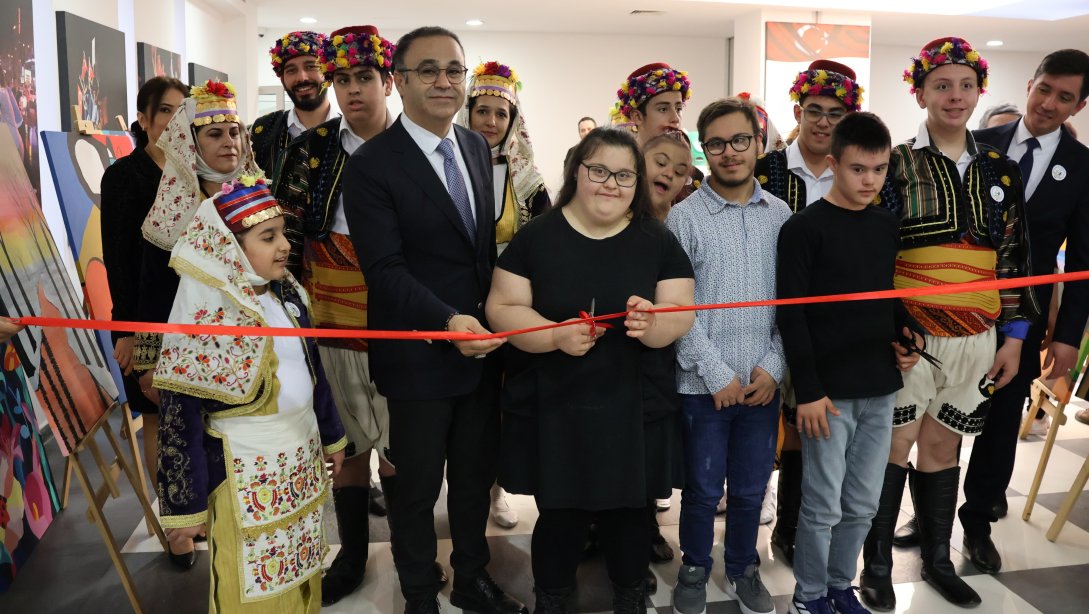 İzmir İl Milli Eğitim Müdürlüğünde 3 Aralık Dünya Engelliler Günü Etkinliği Düzenlendi