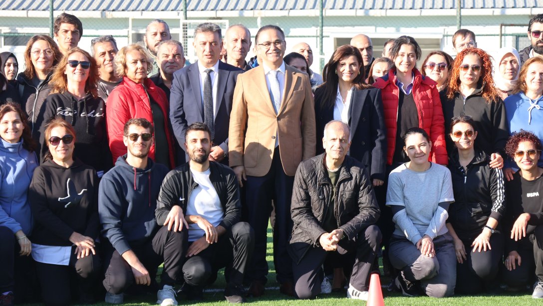 Futbol Gelişim Projesi Saha Uygulama Eğitimleri İzmir'de Başladı