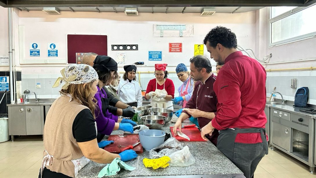 İzmir Öğretmen Akademilerinde Şehir ve Yemek Kültürü Akademisine Yoğun İlgi
