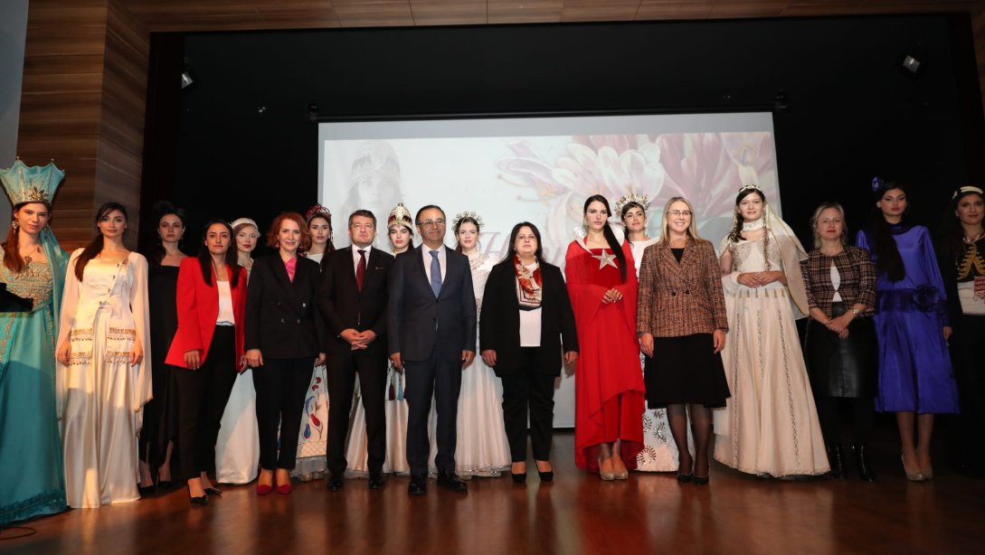 İzmir İl Milli Eğitim Müdürü Dr. Ömer Yahşi 8 Mart Dünya Kadınlar Günü Etkinliğine Katıldı