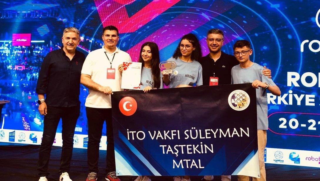 İzmir'den Robotex Türkiye Şampiyonası'nda Birincilik 
