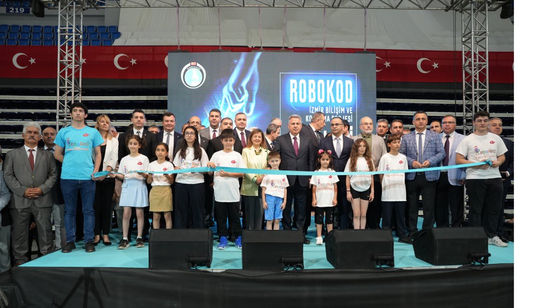 İzmir'de Robotik Kodlama Şenliği