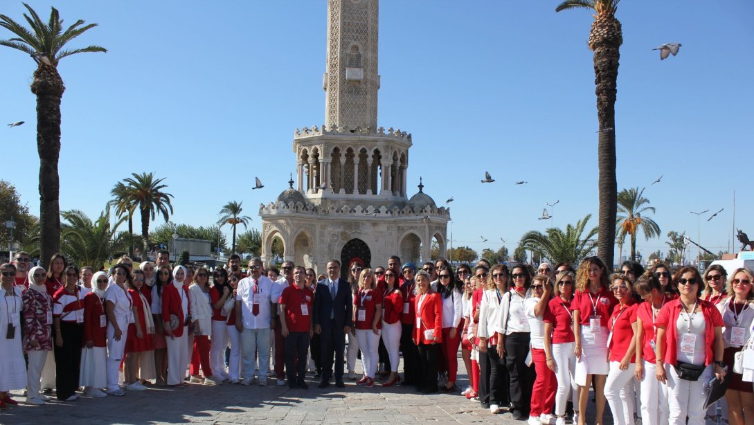 İzmir'de Akıl ve Zeka Oyunları Turnuvası Düzenlendi