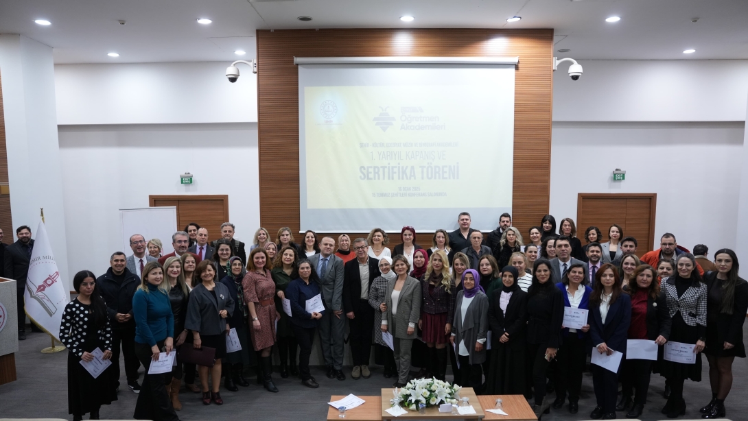 İzmir Öğretmen Akademileri 1. Yarıyıl Kapanış ve Sertifika Töreni Gerçekleştirildi