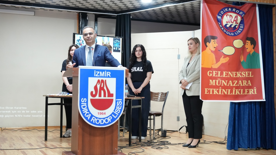 Fikirlerin Yarıştığı 4. Geleneksel Münazara Etkinliği Gerçekleştirildi