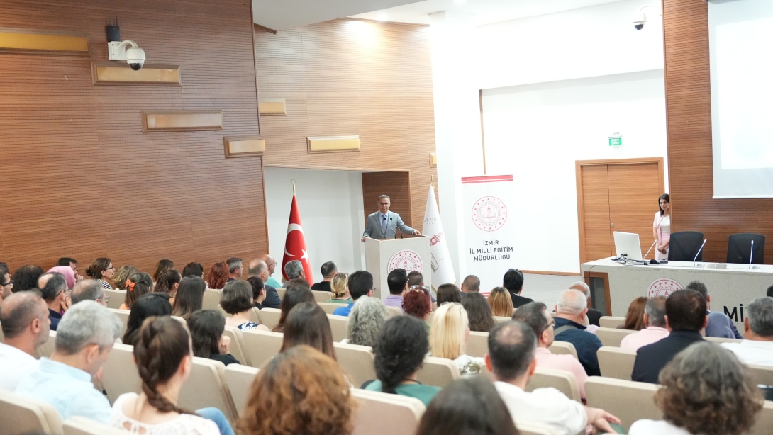 İzmir İl Milli Eğitim Müdürlüğünde Bayramlaşma Töreni Gerçekleşti
